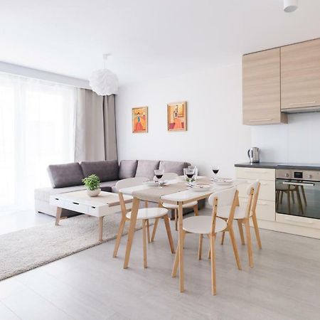 Raval Apartments - Soft Beige ريفال المظهر الخارجي الصورة